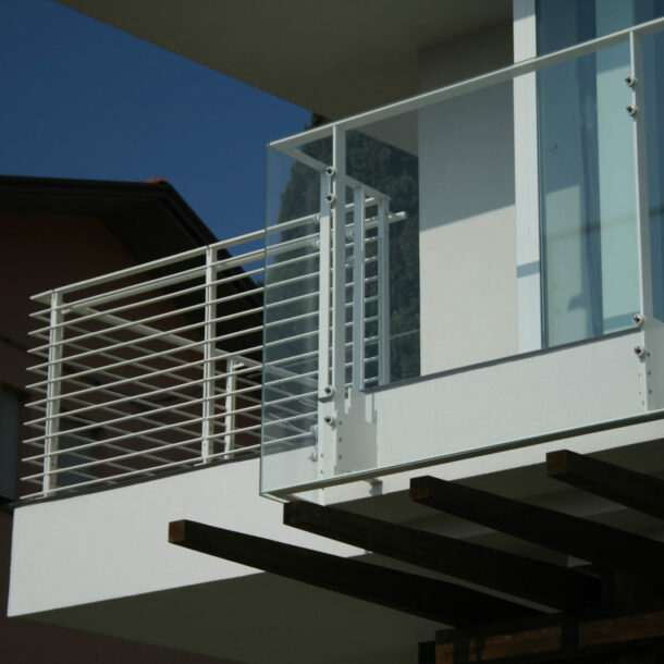 Casa Borghi - Dettaglio balcone fronte
